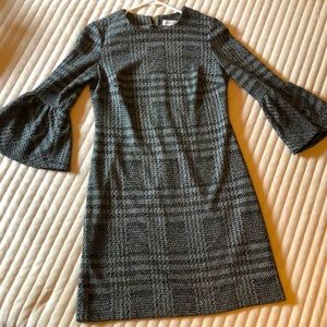 Calvin Klein bell sleeve dress women’s size 4